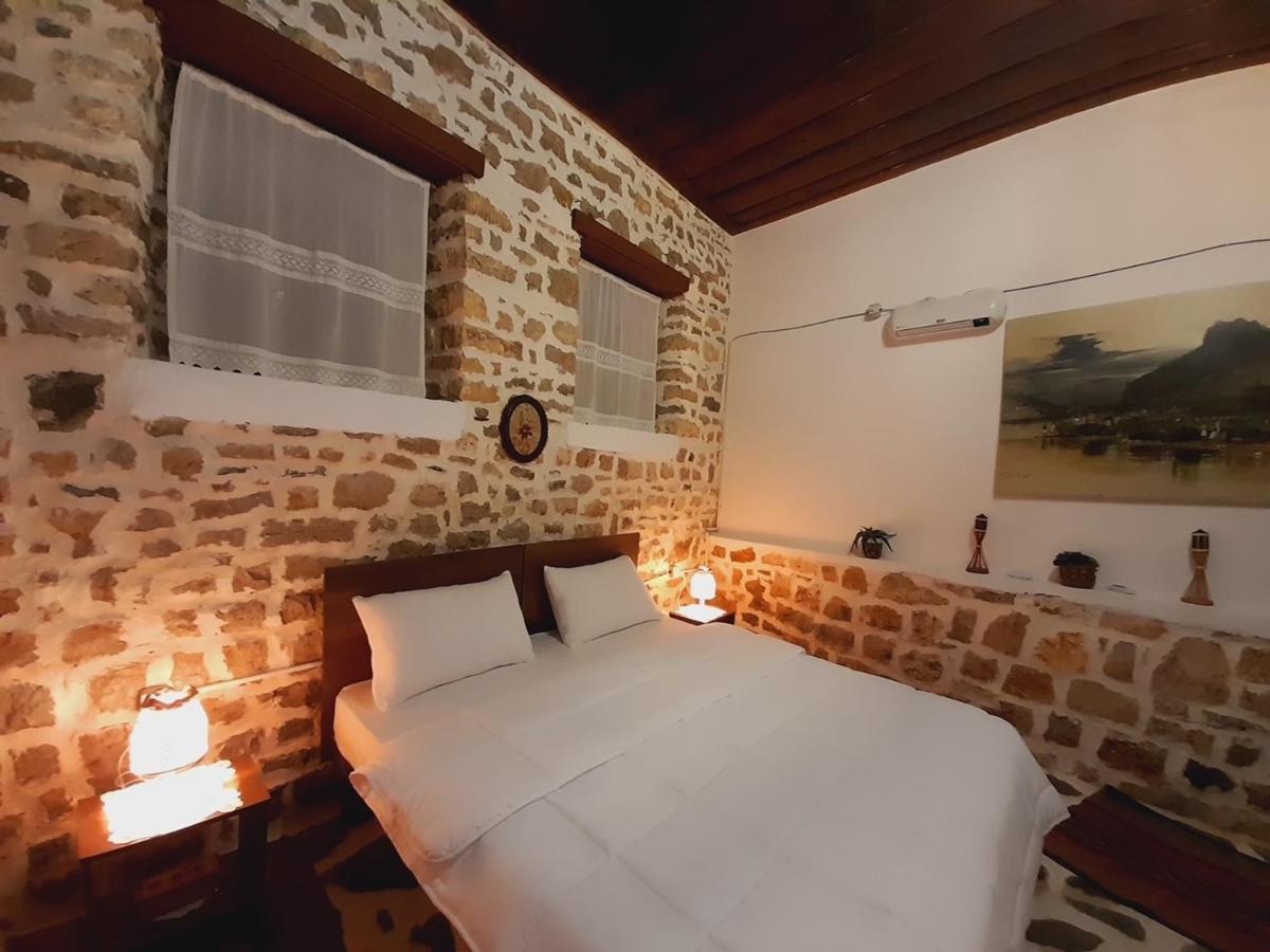 Gorica'S Bridge Hotel Berat Zewnętrze zdjęcie